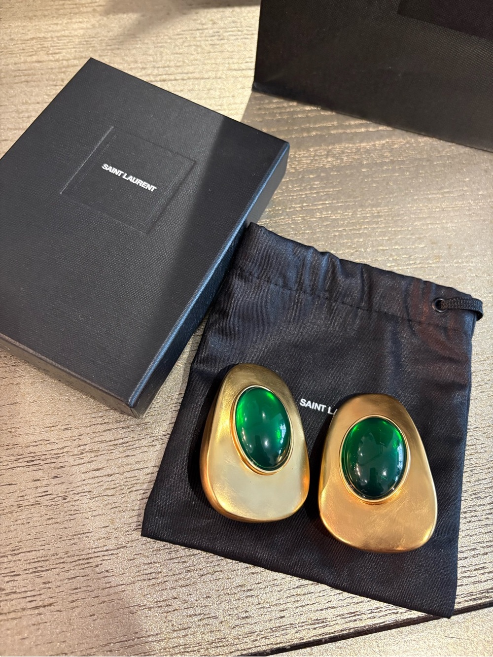 SAINT LAURENT Cabochon Clip-On Earrings Gold Tone Metal Green Resin Gemstone - Picture 5 of 16